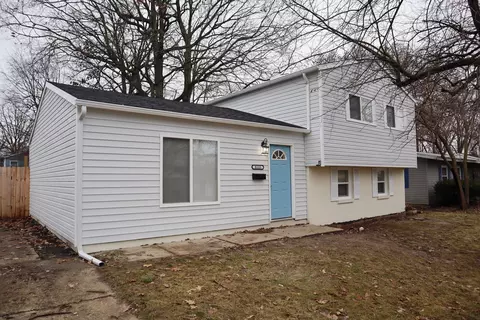 8133 Barry Rd, Indianapolis, IN 46219