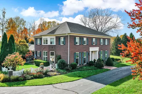 55 Smith Ln, Zionsville, IN 46077