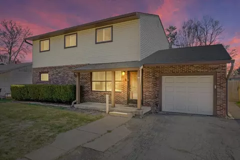 5205 Boy Scout Rd, Indianapolis, IN 46226