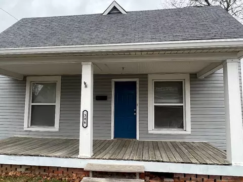 386 W Main St, Greenwood, IN 46142