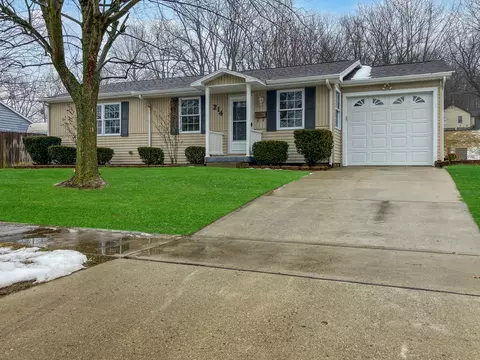 214 Canyon Pkwy, Connersville, IN 47331