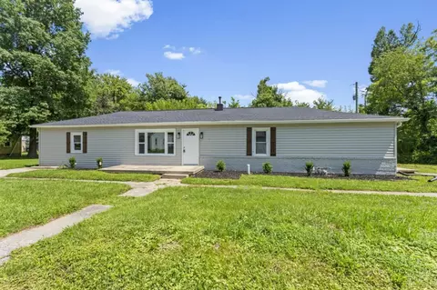 3512 Carolmet Dr, Jeffersonville, IN 47130