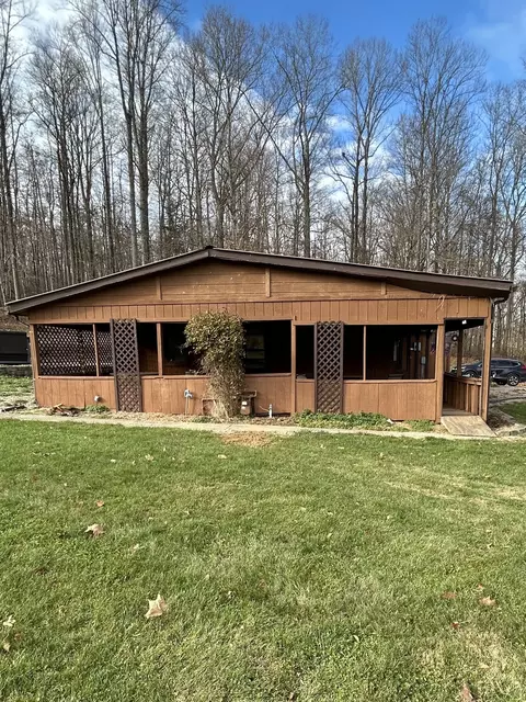 6911 S Ketcham Rd, Bloomington, IN 47403 photo 2