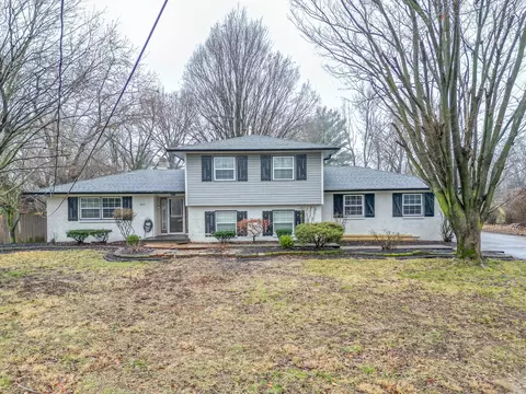 677 W Edgewood Ave, Indianapolis, IN 46217