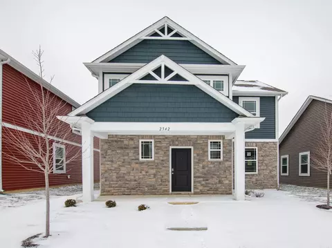 2542 Lamar Dr, Whitestown, IN 46075