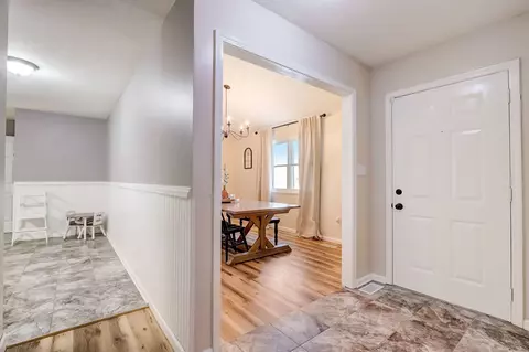 8791 Surrey Dr, Pendleton, IN 46064 photo 13