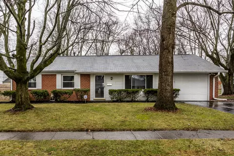 1820 Fairhaven Dr, Indianapolis, IN 46229
