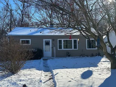 911 Southgate Dr, Crawfordsville, IN 47933