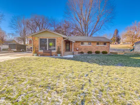 1579 Edgehill Rd, Shelbyville, IN 46176