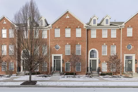 407 Autumn Dr, Carmel, IN 46032