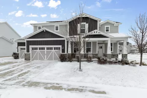 6220 Chatsworth Dr, Whitestown, IN 46075