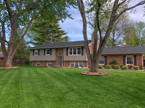 4345 Washington St, Columbus, IN 47203