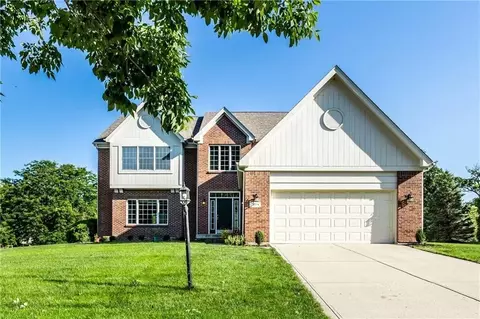 8694 Sommerwood Dr, Noblesville, IN 46060