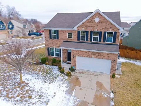 601 Keepsake Run, Greenwood, IN 46143