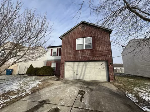 5687 N Jamestown Dr, Mccordsville, IN 46055