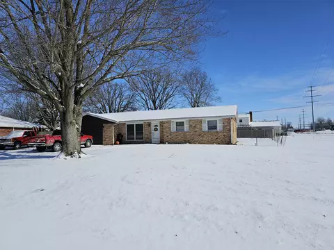 5408 N Winding Way, Muncie, IN 47304