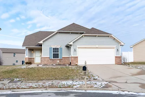 11520 Planewood Cir, Indianapolis, IN 46235