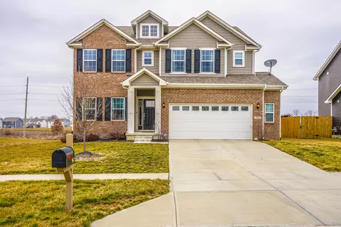 964 Cherry Tree Ln, Greenwood, IN 46143
