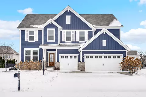 7907 Village Green Dr, Avon, IN 46123
