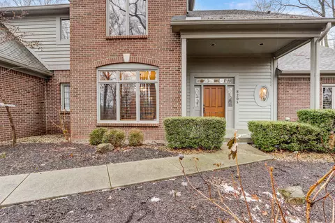8205 Traders Hollow Ct, Indianapolis, IN 46278