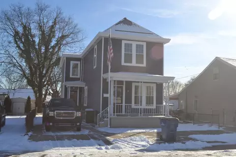 110 2nd St, Lawrenceburg, IN 47025