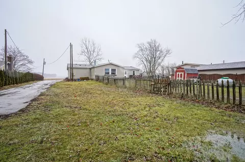 Exterior - 10029 S 400 E, Markleville, IN 46056 photo 3 of 13