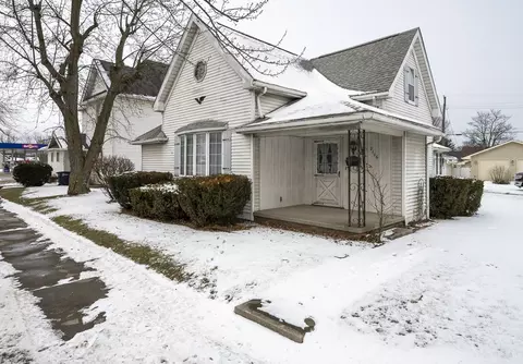 2106 Main St, Elwood, IN 46036