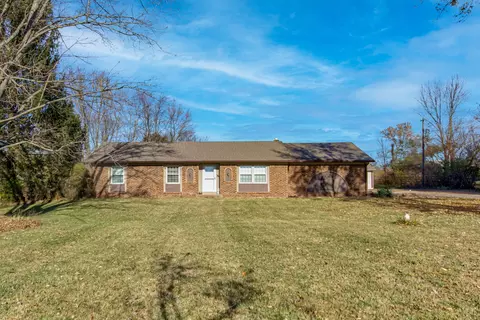 4392 Gibbs Rd, Danville, IN 46122