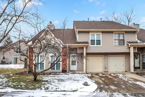 8006 Valley Farms Ln, Indianapolis, IN 46214