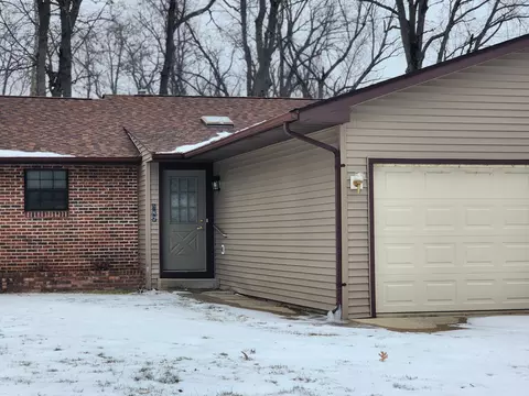 387 White Oak Ln, Terre Haute, IN 47804