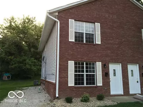 200-202 N Main St, Brooklyn, IN 46111