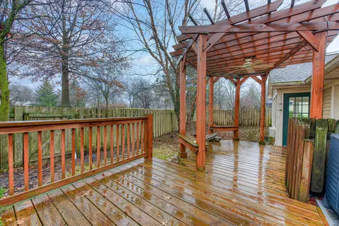 8669 Champions Dr, Indianapolis, IN 46256 photo 25