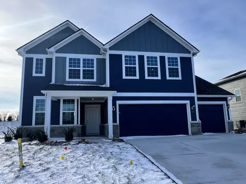 6691 Ambassador Dr, Plainfield, IN 46168