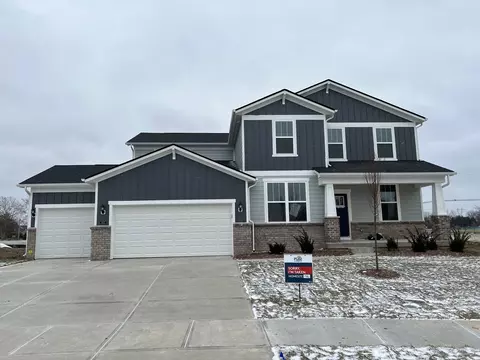 3927 Palmetto Cir, Zionsville, IN 46077