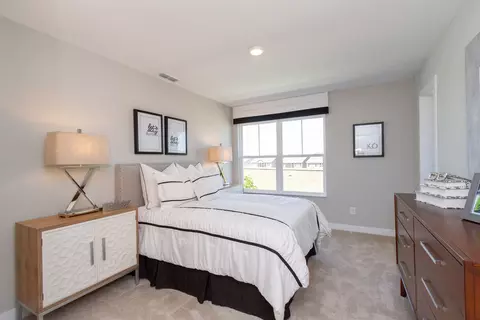 Bedroom - 8650 Lester Pl, Pendleton, IN 46064 photo 5 of 6