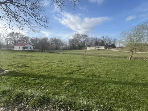 1015 S Water Plant Rd, Westport, IN 47283