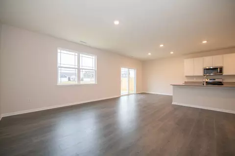 Living - 363 Limerick Ln, Pendleton, IN 46064 photo 1 of 3
