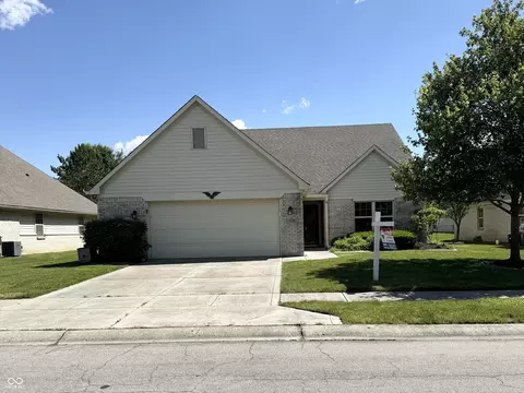 1540 Stonewall Dr, Greenfield, IN 46140