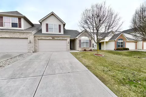 1469 Colony Park Dr, Greenwood, IN 46143