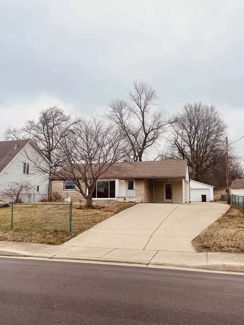 520 W Campbell St, Edinburgh, IN 46124