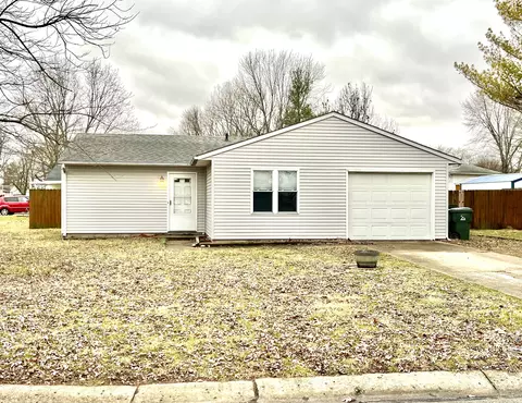 162 Schaefer Dr, Hope, IN 47246