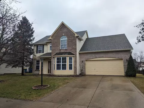 10558 Greenway Dr, Fishers, IN 46037