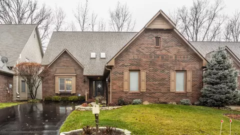 9512 Huntington Ln, Indianapolis, IN 46260