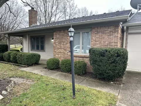 7535 Farm View Cir E, Indianapolis, IN 46256