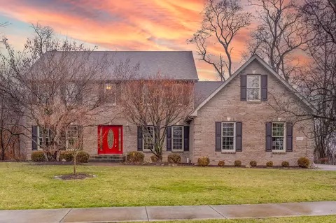 2484 Appleblossom Ln, Columbus, IN 47201