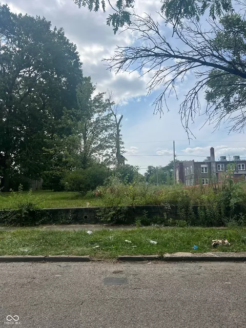 22 N Gladstone Ave, Indianapolis, IN 46201