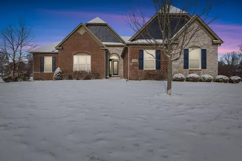 6620 Haddix Woods Ct, Indianapolis, IN 46236
