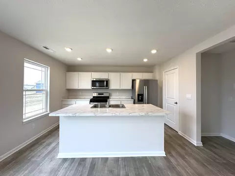 Kitchen - 2904 W Tapestry Dr, Monrovia, IN 46157 photo 2 of 3