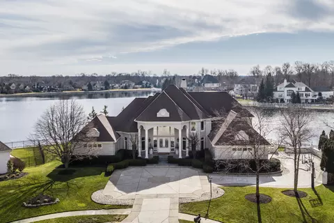 4869 Snowberry Bay Ct, Carmel, IN 46033