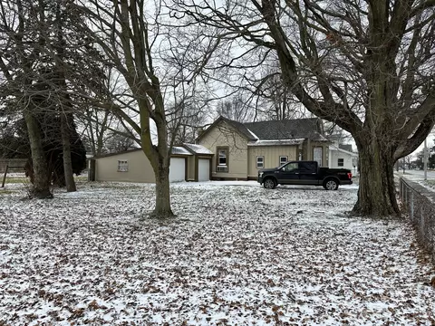 2827 Main St, Elwood, IN 46036